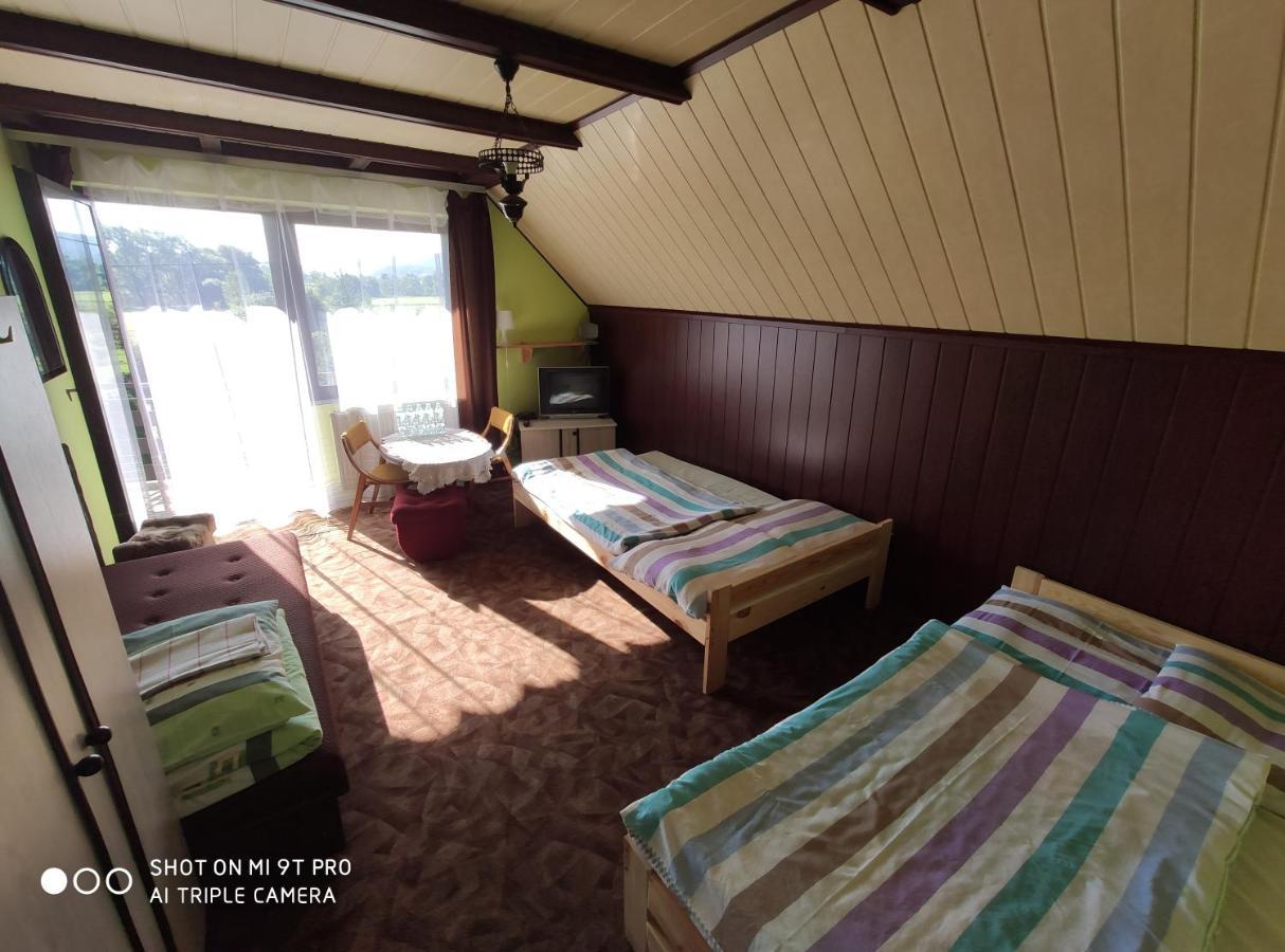Agroturystyka Pod Kolami Мичківці Номер фото